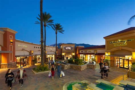 desert hills premium outlets